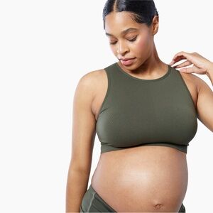 INGRID & ISABEL Cooling Seamless Sports Bra in Forest Green